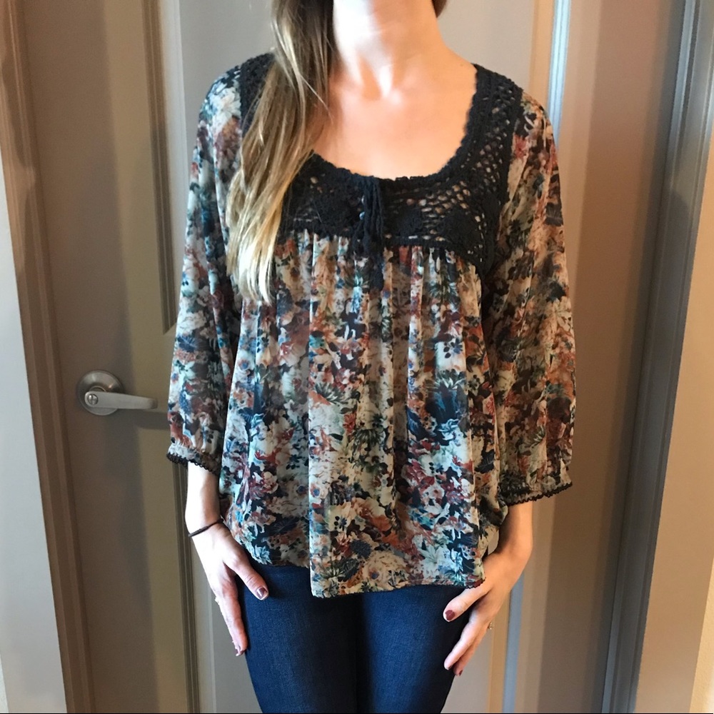 Floral top